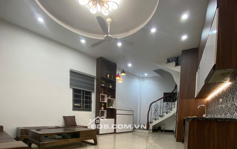 Bán nhà riêng tại Đa Sĩ - Kiến Hưng Hà đông. 5.7 tỷ, DT:35m2, 4 tầng.