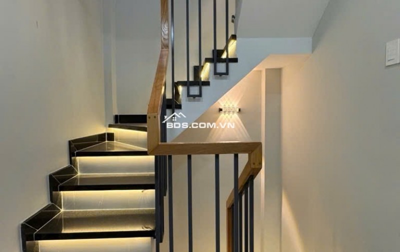 NHÀ ĐẸP LUNG LINH, HXH, NGANG 4M, 4 TẦNG, SHR, PHẠM VĂN CHÍ, 6 TỶ HƠN, QUẬN 6