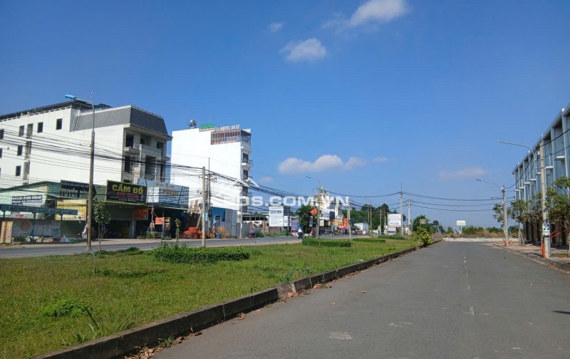 KHU DÂN CƯ D2D LONG THÀNH, LÔ GÓC ĐỐI DIỆN CÔNG VIÊN, 1 sẹt DT769