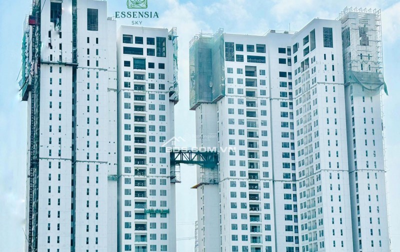 Căn 2PN giá tốt tại Essensia Sky, view hồ bơi giá chỉ 5 ty 6