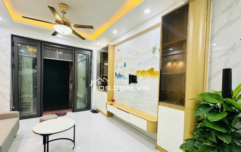 Bán nhà tại phố Định Công Thượng