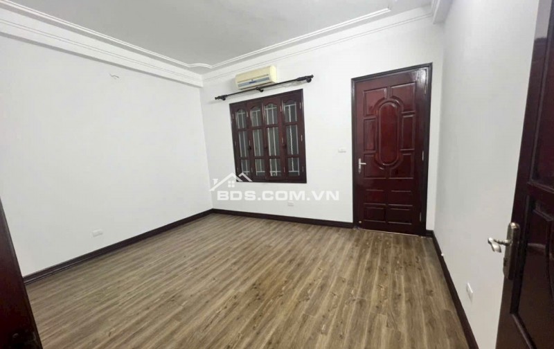 Bán nhà phân lô lk trong Khu đô thị Định Công, phường Phương Liệt, Hà Nội. Vị trí đắc địa