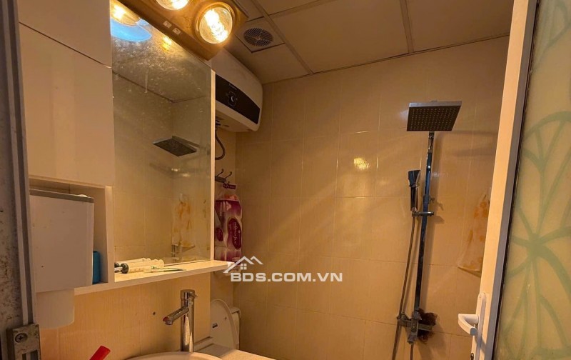 Bán căn hộ chung cư tầng 7, diện tích: 70m2, 02 phòng ngủ, 02 WC, 02 ban công, hướng nhà Tây Bắc