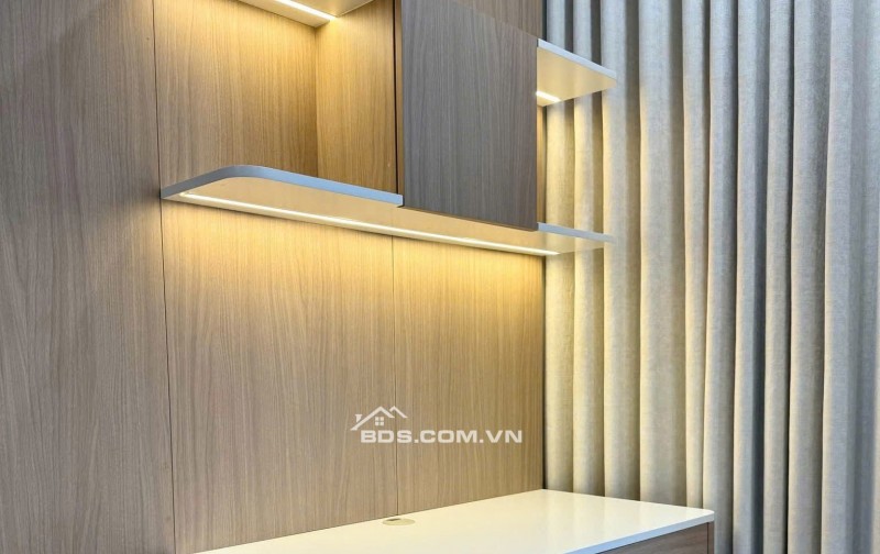 Bán Căn hộ chung cư Khai Sơn Long Biên- View đẹp- Full Nội thất- hỗ trợ vay 120m 3 ngủ nhỉnh 8 tỷ(TL)