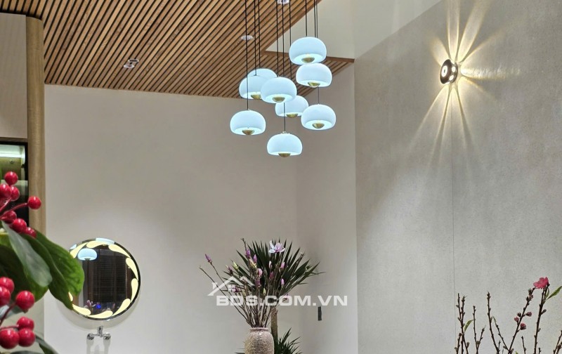  Nhà MT 3 tầng mới đẹp ,phường THANH KHÊ – Cách biển Nguyễn Tất Thành 300m