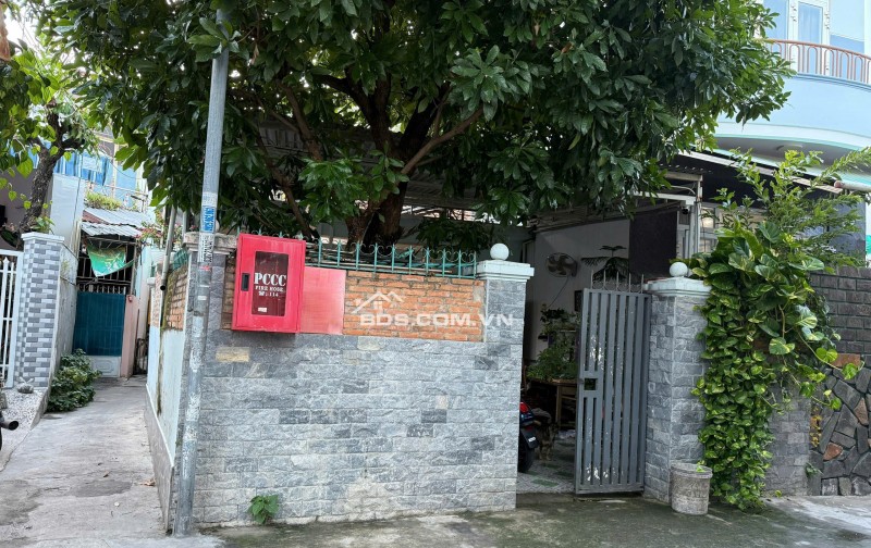 Căn góc 2 mặt tiền trung tâm thành phố đường Trần Quý Cáp