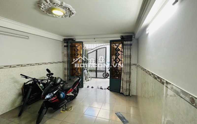 2 TẦNG – 5 BƯỚC RA MẶT TIỀN NGUYỄN VĂN QUÁ – CHỈ 5.X TỶ