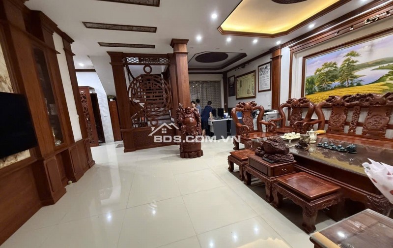 Siêu hiếm căn nhà Khu Dương Nội 197 m2 , mặt tiền 10 m, 4 tầng , ô tô vào nhà , 29 tỷ