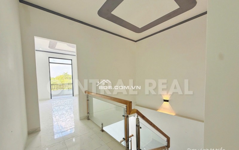 Cần bán nhanh căn nhà còn lại ngay sát chợ Thạnh Phú