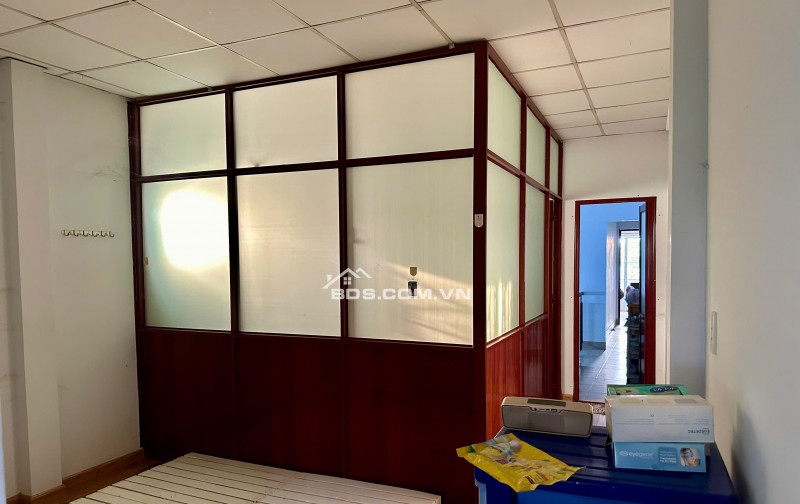 Bán Nhà 2 Lầu 80m và Nhà Xưởng. Tổng Diện Tích 190m2. Gần Phạm Hùng & Quốc Lộ 50.