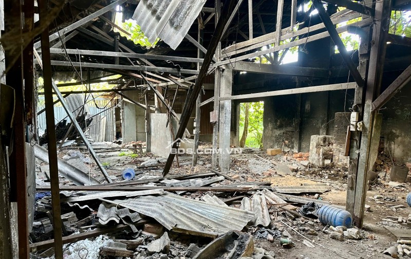 Bán Nhà 2 Lầu 80m và Nhà Xưởng. Tổng Diện Tích 190m2. Gần Phạm Hùng & Quốc Lộ 50.