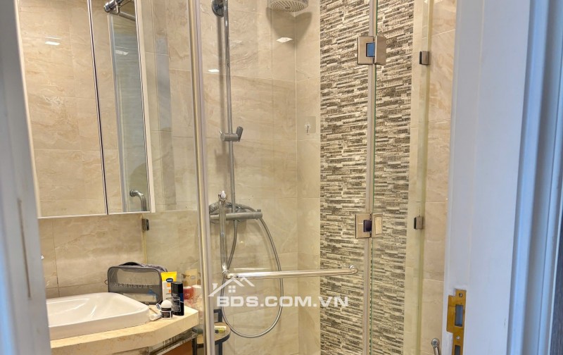 BÁN CĂN HỘ VINHOMES GOLDEN RIVER Q1, DT 70M2 (2PN2WC) SHR CHỈ 14.9 TỶ. LH:0906322053.