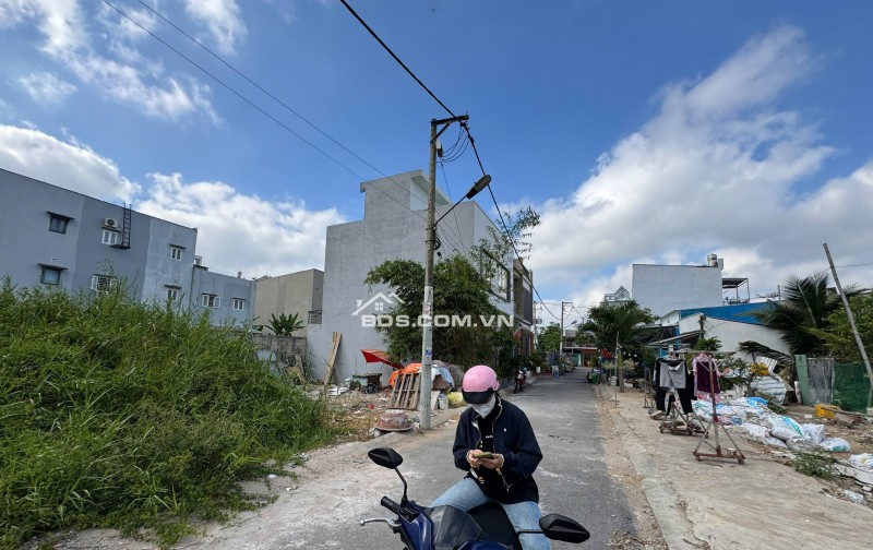 HÓT - GẤP BÁN ĐẤT PHƯỚC KIỂNG 5.8 x 22 CHỈ 5 TỶ 150 ĐƯỜNG 8M