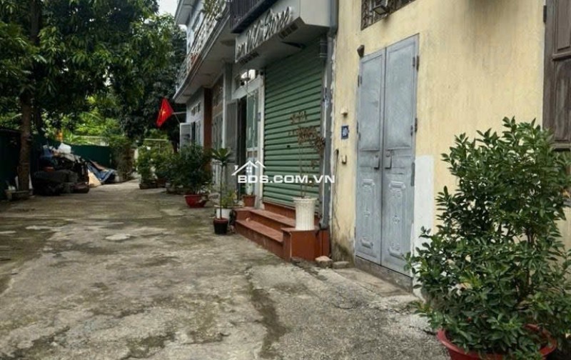 Hàng hiếm có 1 0 2 đây anh chị ơi !!!! 

BÁN NHÀ VIỆT HƯNG ĐƯỜNG Ô TÔ TRÁNH - KINH DOANH - SÁT MẶT PHỐ VIỆT HƯNG