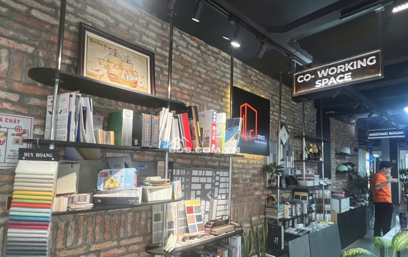 SANG MẶT BẰNG VĂN PHÒNG 80M2 ĐANG THUÊ Ở MẶT TIỀN ĐƯỜNG NGUYỄN CẢNH CHÂN Q1. LH:0765777099.