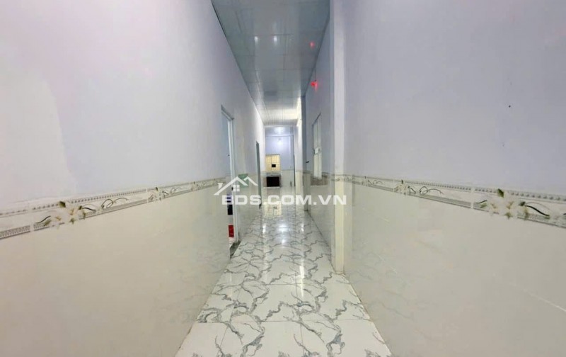 Vùng ngoại ô có căn nhà c4 sân vườn mái thái cực thoáng cần bán giá 970Tri.ệu, Sổ Hồng Riêng