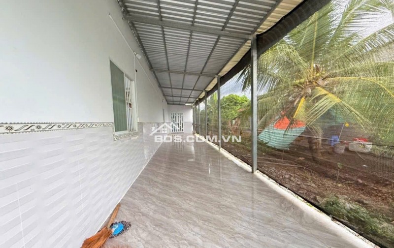 Vùng ngoại ô có căn nhà c4 sân vườn mái thái cực thoáng cần bán giá 970Tri.ệu, Sổ Hồng Riêng