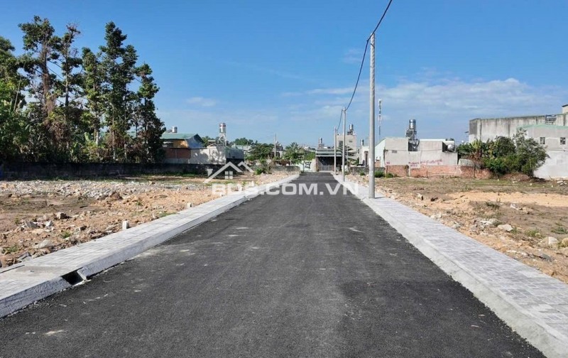 Đất nền - Full sổ thổ cư - Mặt tiền - Nở hậu - Hẻm xe hơi