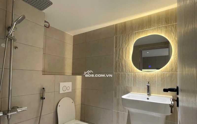 BÁN NHANH DUPLEX PHÚ MỸ HƯNG MỚI DECOR 75m 2PN Giá: 3.8 Tỷ. Sổ hồng.