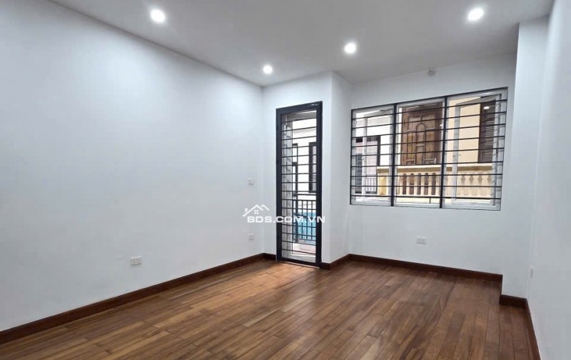 Bán nhà phân lô quân đội ngõ phố Lê Trọng Tấn, TX, 53m2 4tầng giá hơn 17 tỷ, gara oto, ở cực sướng, an ninh đỉnh