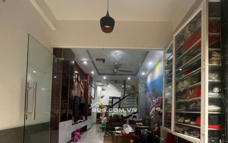 SIÊU HIẾM NHÀ 4 TẦNG MỚI TINH XÂY DỰNG CHẮC CHẮN