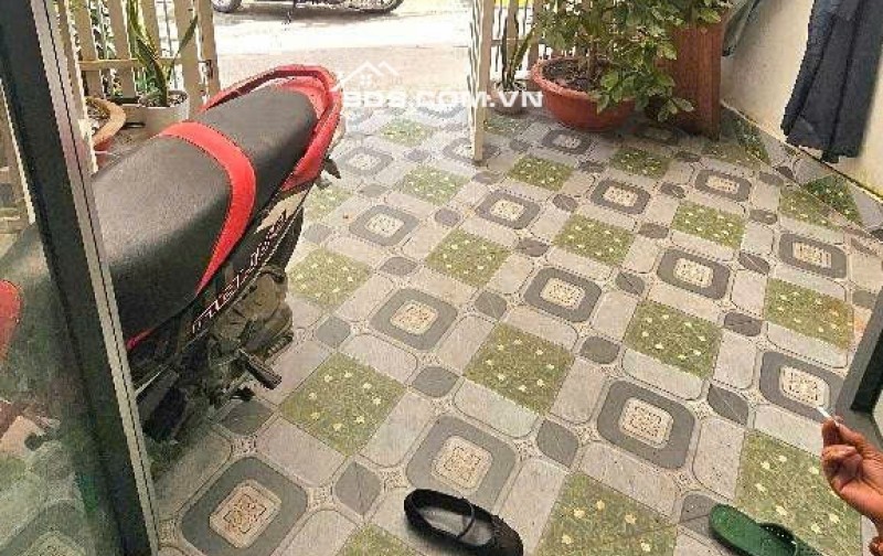 Nhà mới 3 tầng, hẻm thông, giáp Quận 7 – Huỳnh Tấn Phát, 4 TỶ 350