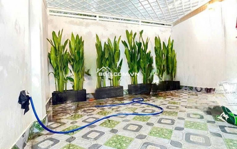 Nhà mới 3 tầng, hẻm thông, giáp Quận 7 – Huỳnh Tấn Phát, 4 TỶ 350