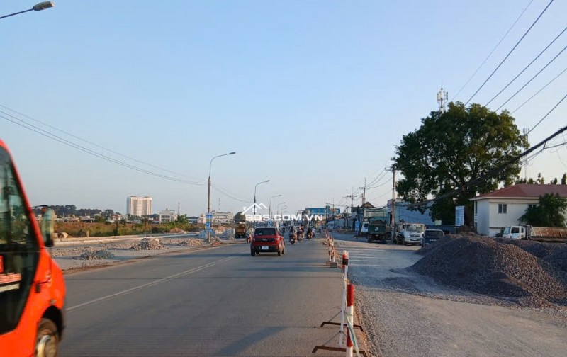 Mặt tiền Lê Duẩn đối diện khu TMDV 77ha, giá chỉ 41tr/m2. nở hậu 9,5m