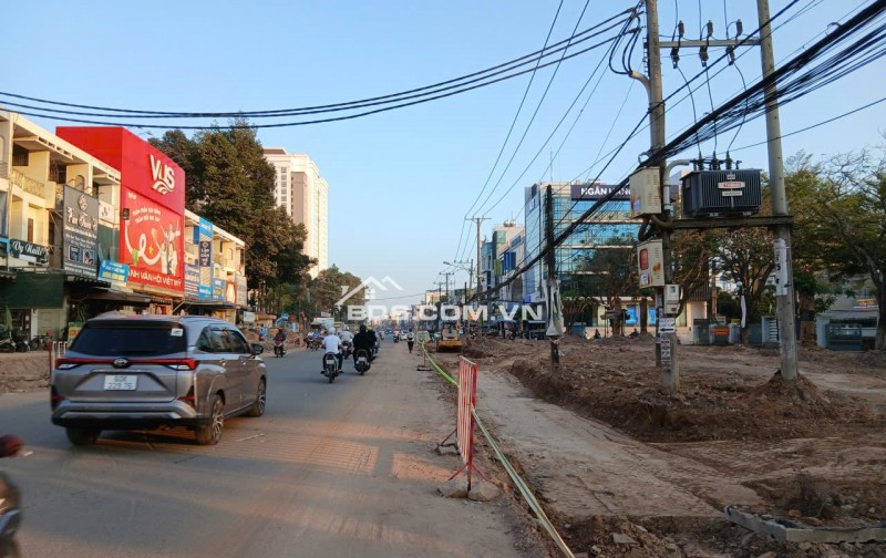 Mặt tiền Lê Duẩn đối diện khu TMDV 77ha, giá chỉ 41tr/m2. nở hậu 9,5m