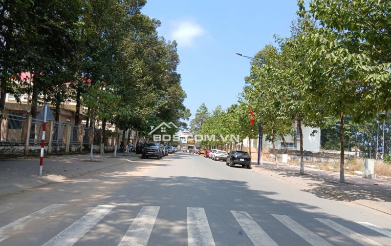 Mặt tiền Lê Duẩn đối diện khu TMDV 77ha, giá chỉ 41tr/m2. nở hậu 9,5m