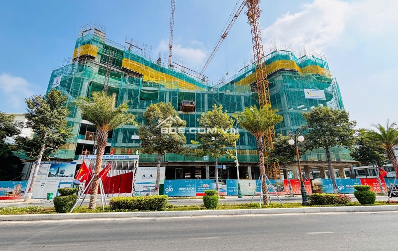 Căn hộ cao cấp Hacom Tower mặt tiền đường 16 tháng 4 view trực diện biển Bình Sơn