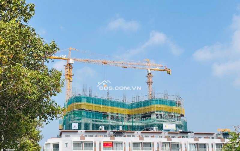 Căn hộ cao cấp Hacom Tower mặt tiền đường 16 tháng 4 view trực diện biển Bình Sơn