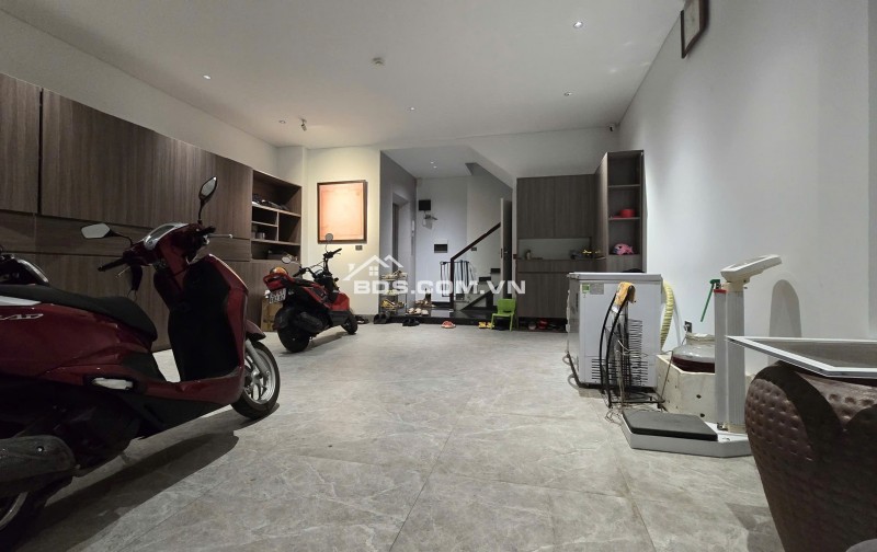 Video | Chính Chủ | Bồ Đề - 63,5m2 - 7 Tầng - Ô Tô Trong Nhà