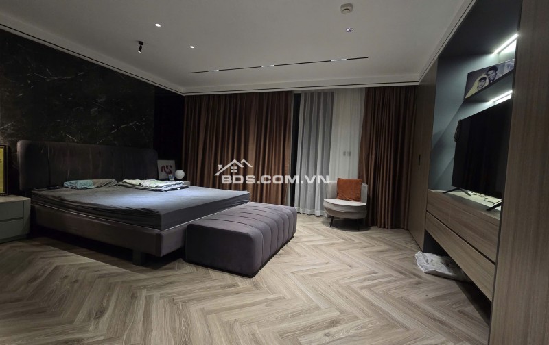 Video | Chính Chủ | Bồ Đề - 63,5m2 - 7 Tầng - Ô Tô Trong Nhà