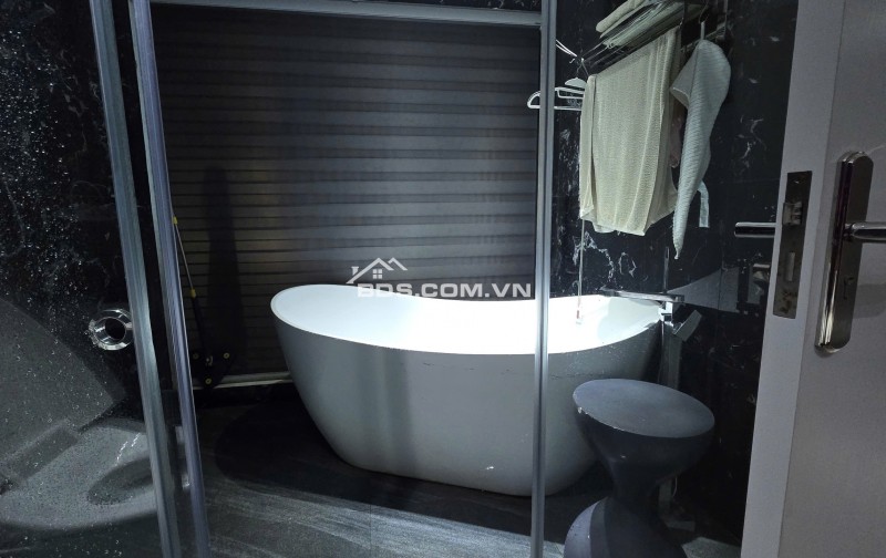 Video | Chính Chủ | Bồ Đề - 63,5m2 - 7 Tầng - Ô Tô Trong Nhà