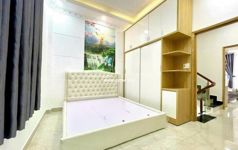 CHỈ 7.x TỶ- NHÀ 4 TẦNG- GẦN HOÀNG QUỐC VIỆT- HUỲNH THỊ ĐỒNG- HXH 6M- DT 4.6 x 12 - 2 LẦU- 4PN- HOÀN CÔNG.