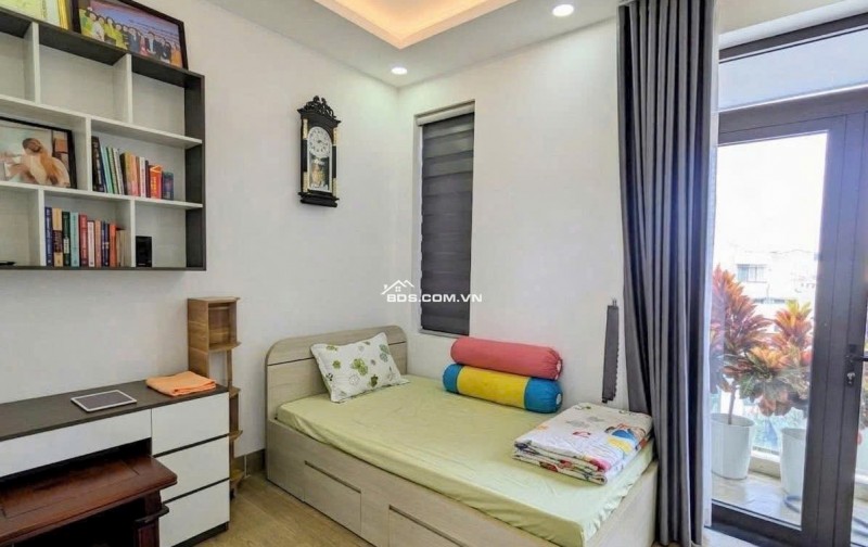 Bán Nhà  Góc 2 Mặt Tiền Đường Huỳnh Tấn Phát, Quận 7 - Cạnh Phú Mỹ Hưng - 5TỶ5.