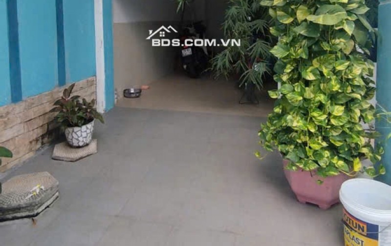 Bán nhà đẹp 7x25m, BTCT 2 lầu, 3PN, 4WC, sân vườn trước sau, giá tốt 6 tỷ 8