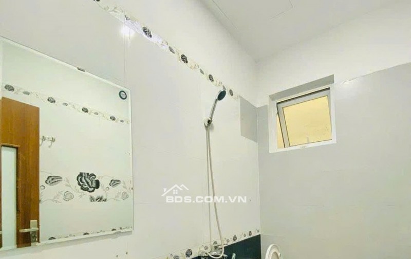 SIÊU PHẨM XUÂN LA - TÂY HỒ Ô TÔ NGỦ TRONG NHÀ CHỈ HƠN 11 TỈ