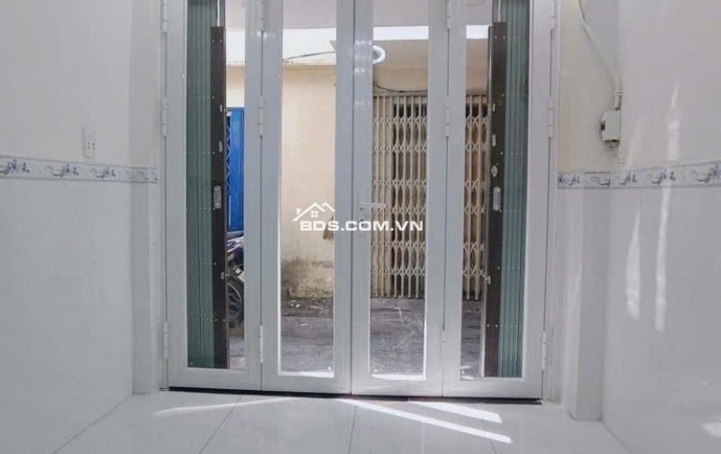 BÁN NHÀ MỚI - 2 TỶ HƠN - 3 TẦNG - SỔ HỒNG RIÊNG - GẦN BỆNH VIỆN CHỢ RẨY - QUẬN 11