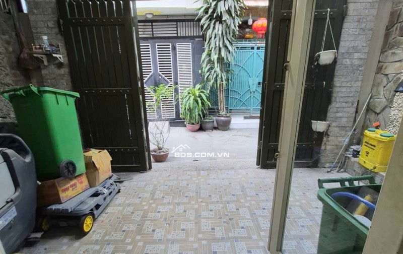 HẺM XE HƠI - EMART Phan Huy Ích - 80m² - Ngang 5m - 6 Tỷ 9