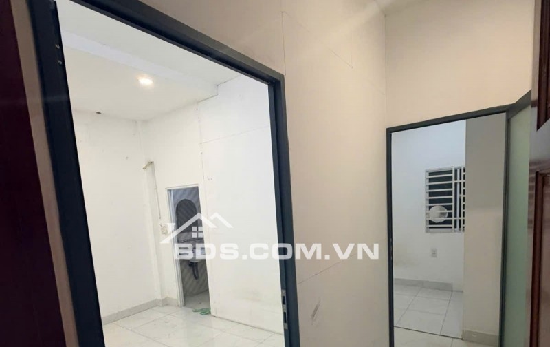 HẺM XE HƠI - EMART Phan Huy Ích - 80m² - Ngang 5m - 6 Tỷ 9