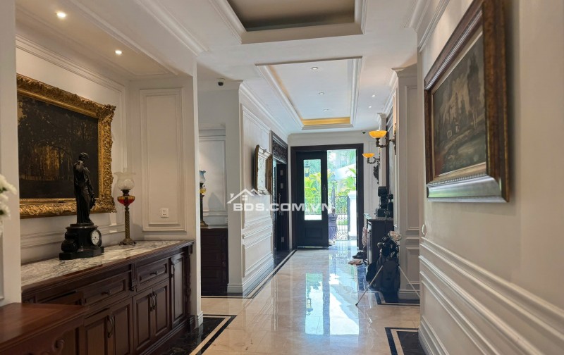 Cực hiếm 2 đơn lập hoa sữa đập thông 1 hầm xây 4 tẩng nổi DTXD hơn 900m sử dụng. Lh:0979144000