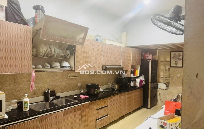 Cho thuê mặt bằng kinh doanh, kho bãi diện tích 500m2, 02 mặt tiền