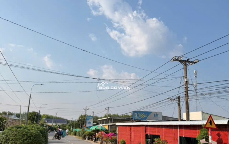 ĐẤT NỀN MẶT TIỀN GẦN NGAY CHỢ BÌNH LỢI