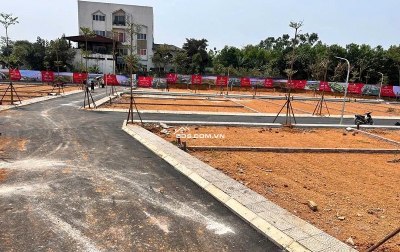 CHÍNH CHỦ GỬI BÁN LÔ ĐẤT LÀN 2 QL21 – SÁT ĐHQG HÀ NỘI – GIÁ 30TR/M²
. LH 0981376738