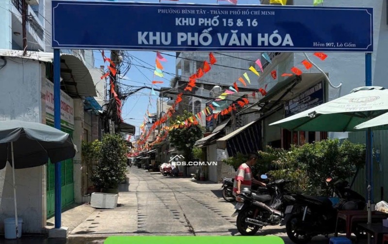 NHÀ LÒ GỐM - P5 Q6 - HẺM XE HƠI 5M. GIÁ 6 TỶ 380 TL. LH:0905828258.