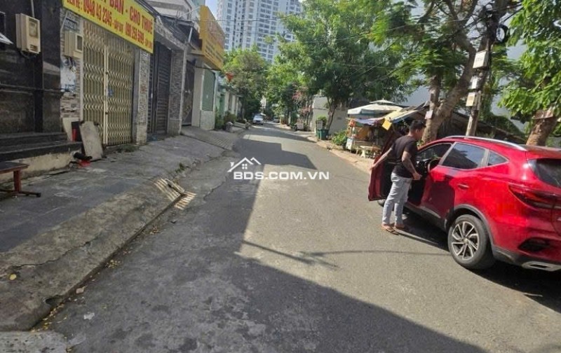 ĐẤT 2 MẶT TIỀN - NGANG 10M - KDC LÀNG ĐẠI HỌC, PHƯỚC KIẾN, NHÀ BÈ. LH:0988736135