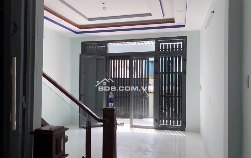 Bán nhà Quận 7 – DT 104,6m² (5x21m), kết cấu 3 tầng BTCT 8 TỶ 2