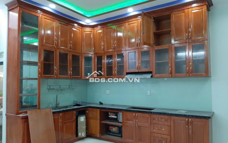 Bán nhà Quận 7 – DT 104,6m² (5x21m), kết cấu 3 tầng BTCT 8 TỶ 2